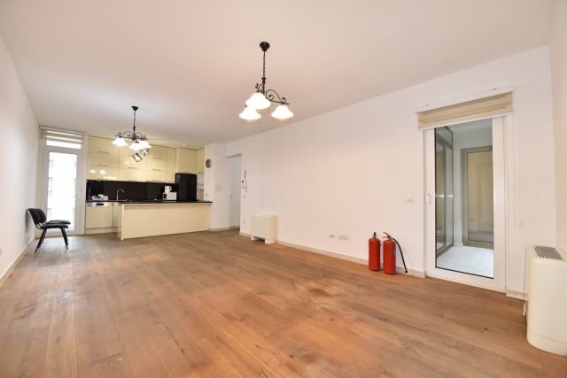 Trosoban/ Novogradnja/ Centar/ 82m2