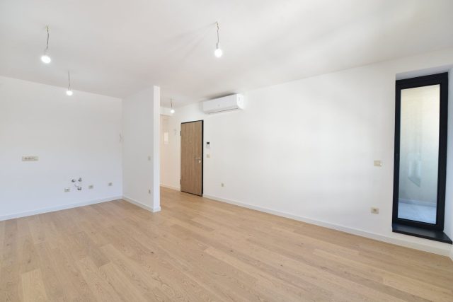Četverosoban/ Novogradnja/ Otoka/ 70m2