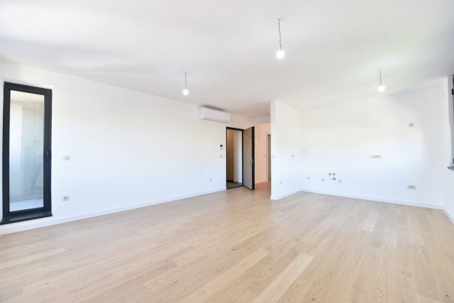 Trosoban/ Novogradnja/ Otoka/ 78m2