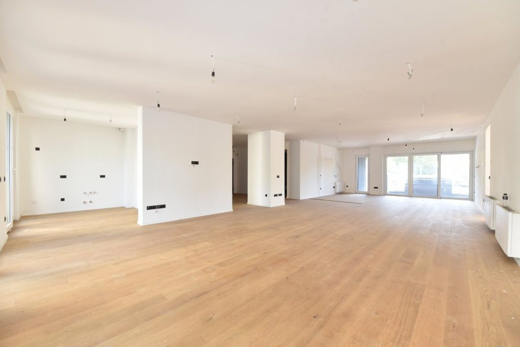 Poslovni prostor u centru 227 m2